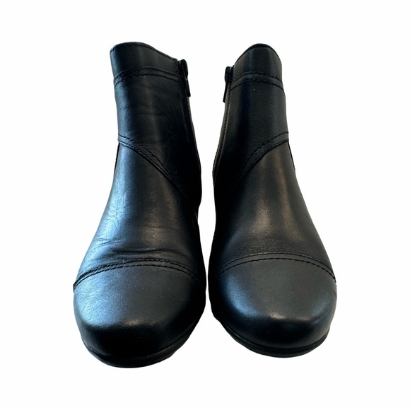 Clark’s black bootie with 2 inch heel size 8 ultimate comfort collection - Picture 4 of 11